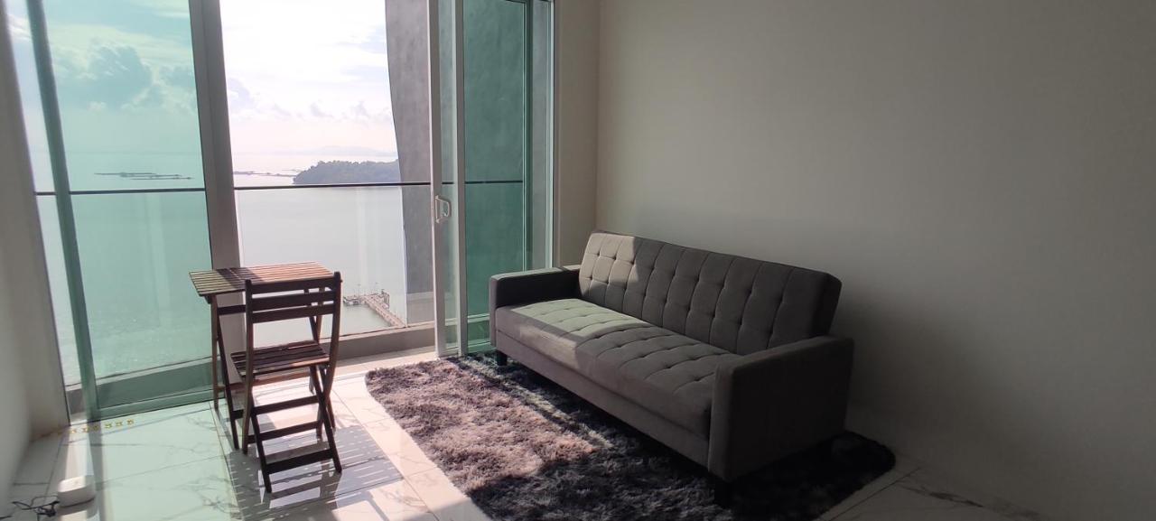 Infinite Seaview With Penang Bridge Suite With Sunrise Up To 11 Person Bayan Lepas Exteriör bild
