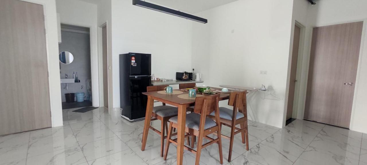 Infinite Seaview With Penang Bridge Suite With Sunrise Up To 11 Person Bayan Lepas Exteriör bild