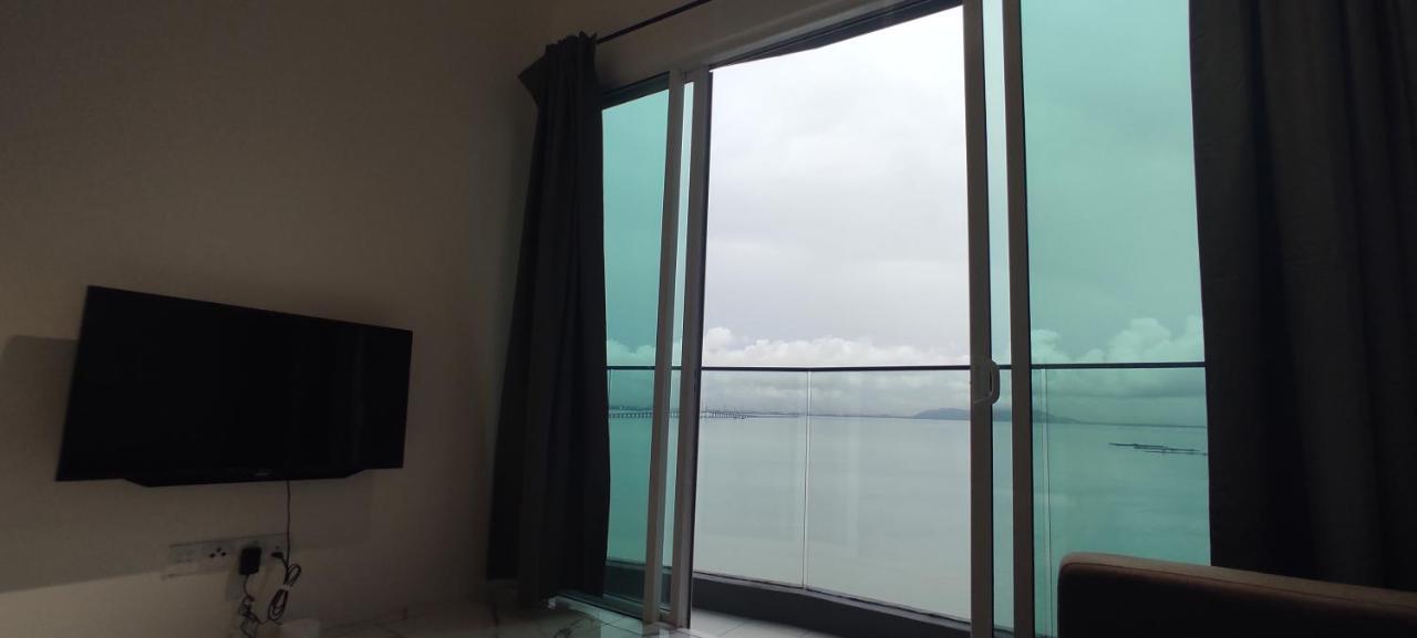 Infinite Seaview With Penang Bridge Suite With Sunrise Up To 11 Person Bayan Lepas Exteriör bild