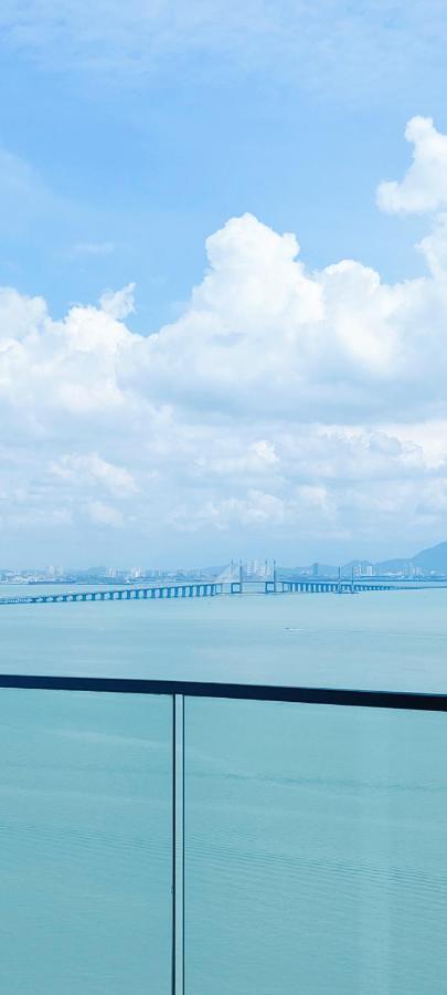 Infinite Seaview With Penang Bridge Suite With Sunrise Up To 11 Person Bayan Lepas Exteriör bild