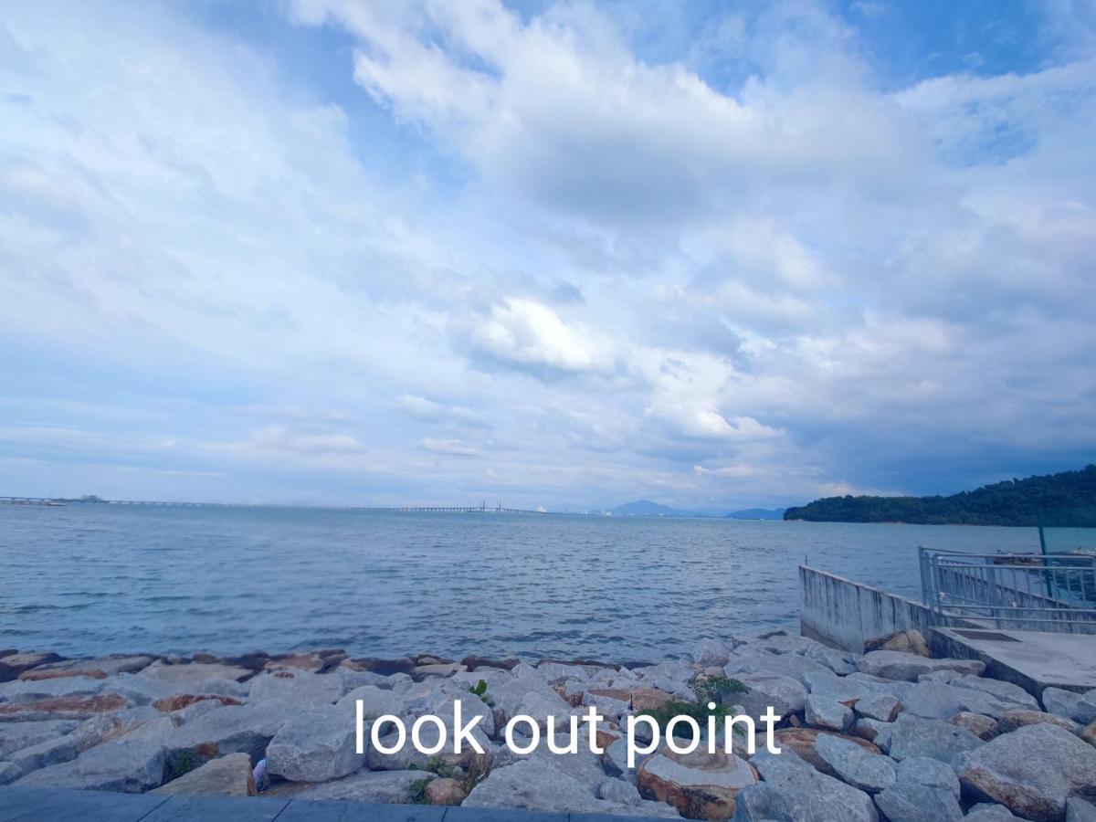 Infinite Seaview With Penang Bridge Suite With Sunrise Up To 11 Person Bayan Lepas Exteriör bild